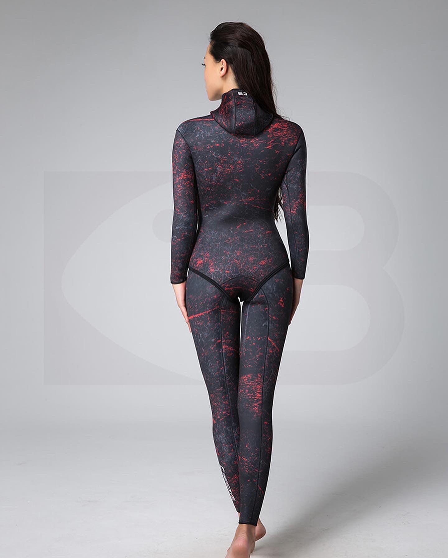 BLUEHOLE SPEARFISHING