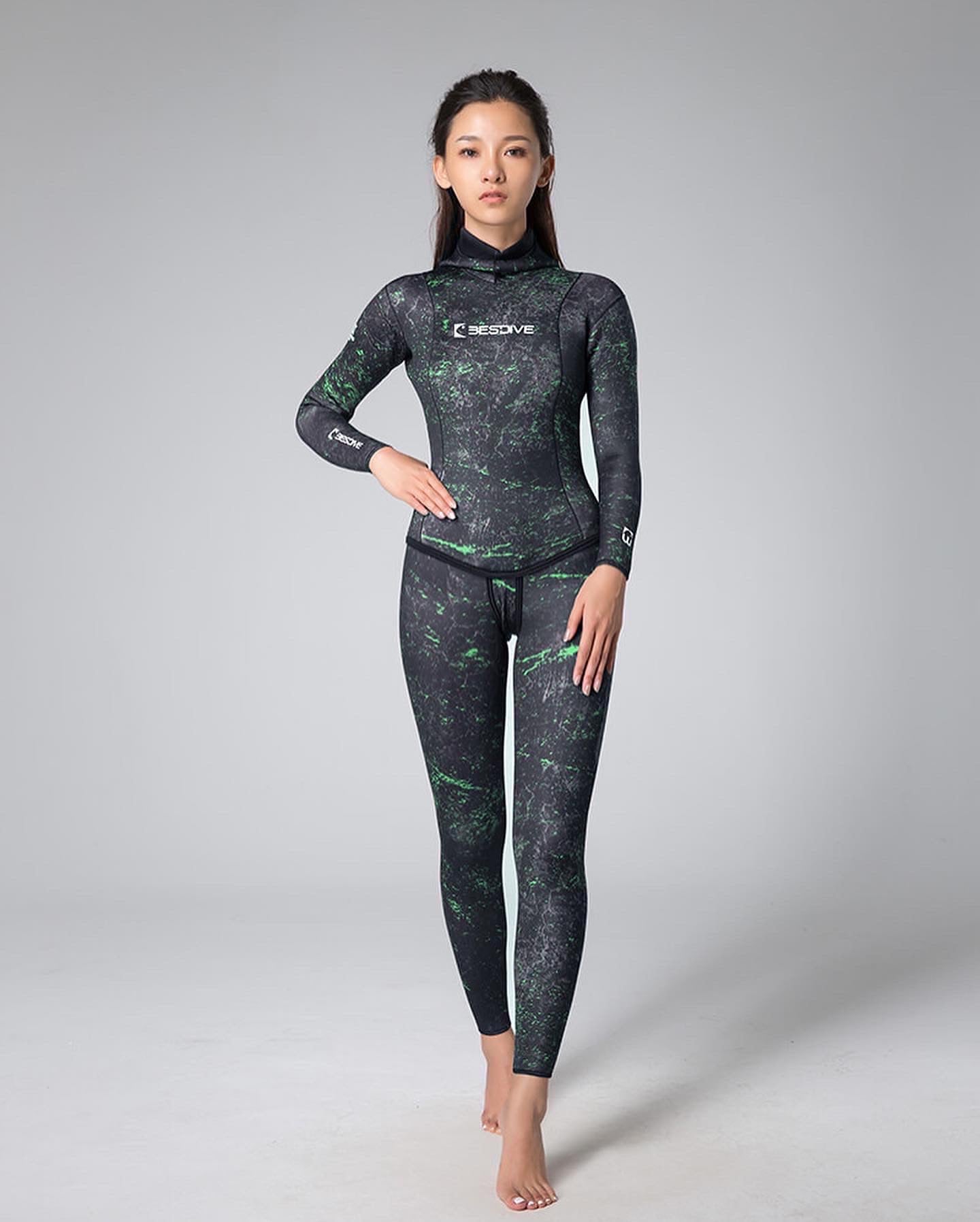 BLUEHOLE SPEARFISHING